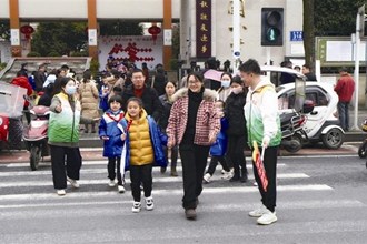 【社会】文明交通志愿服务活动