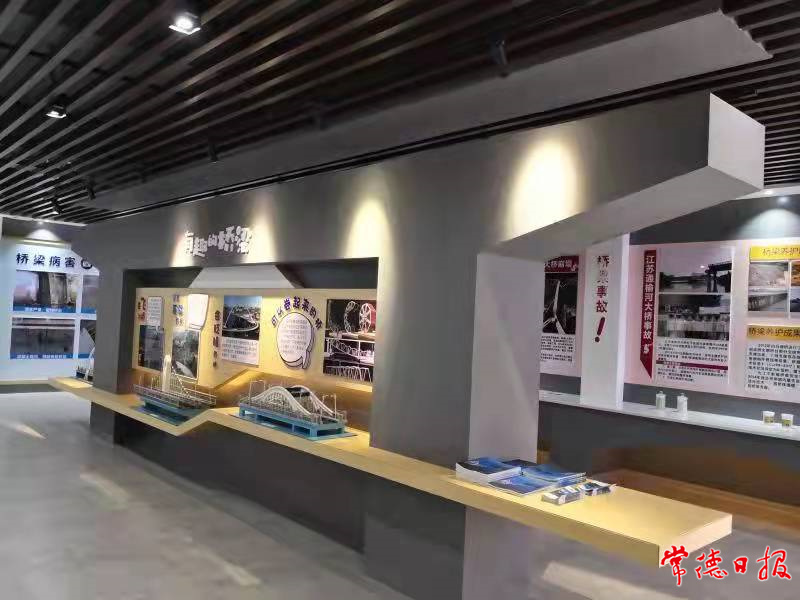 微信图片_20220119191410_1642591453238.jpg