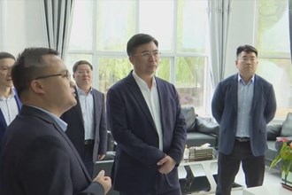 邹文辉调研创新平台建设工作