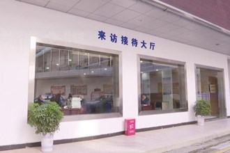 杨希勇：创群众工作法 变“信访”为“交心”
