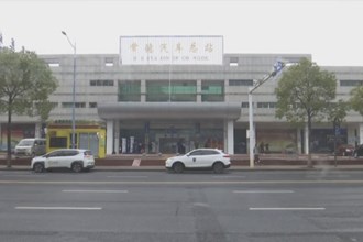 春运结束进入倒计时 公路铁路客运“冰火两重天”