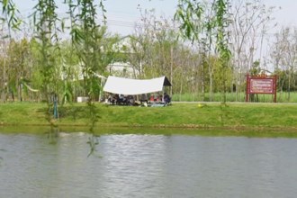 汉寿：拓展城市绿地 市民共享春光