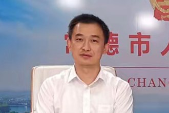 坚持数字赋能，打造全市智慧农业样板